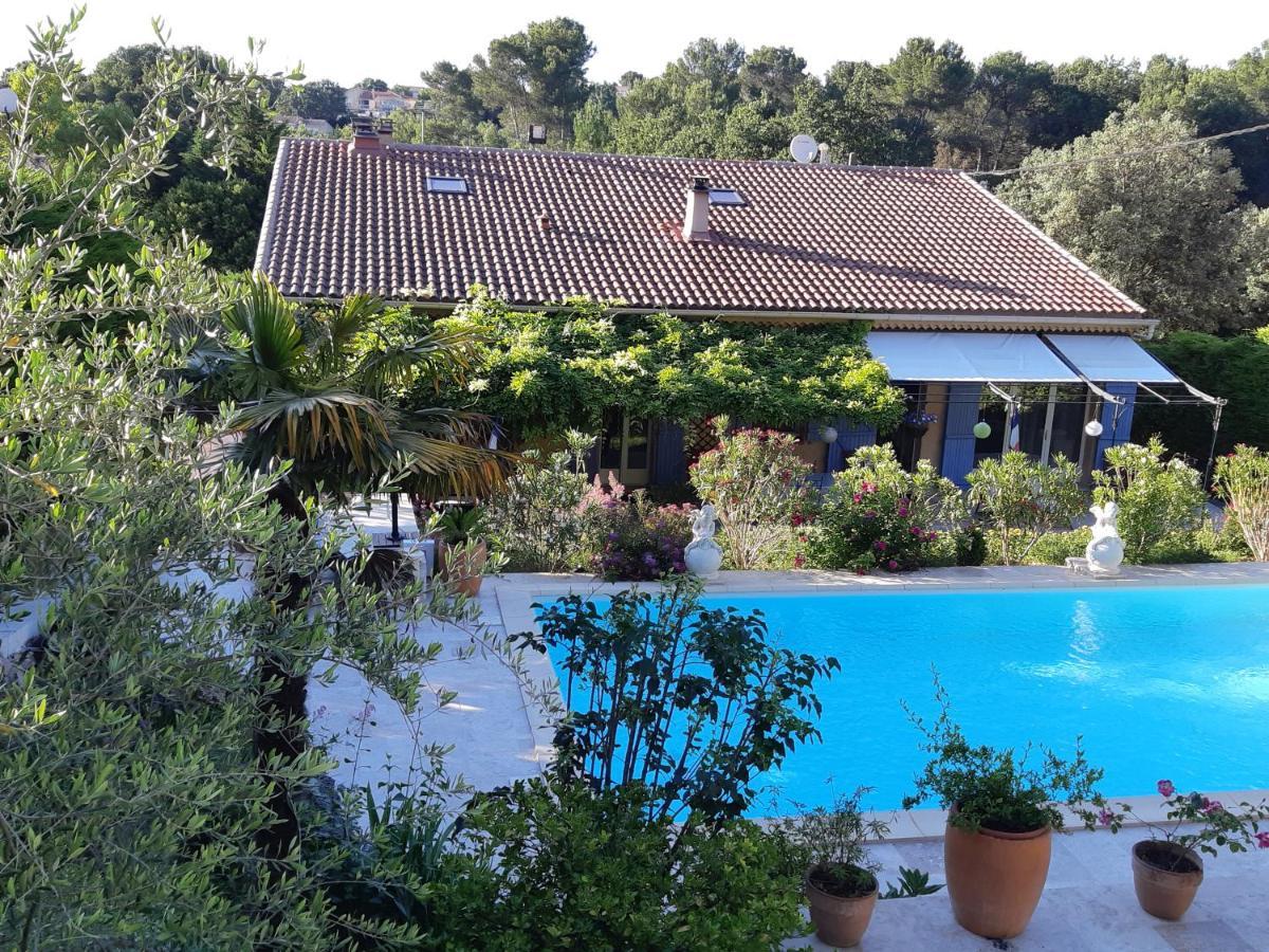 Les Chambres Manon - Piscine, Spa, Tennis Belcodene Exterior photo